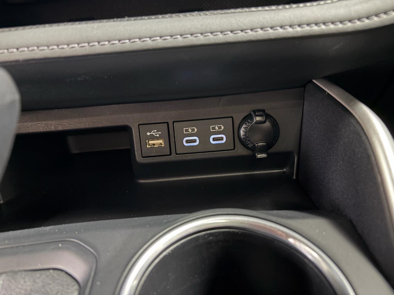 Toyota Highlander XLE AWD (Natl) 2025