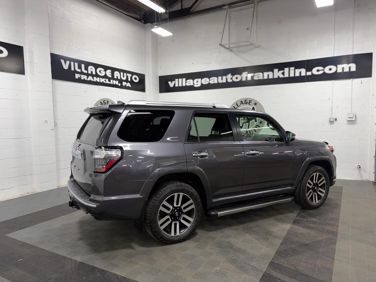 Toyota 4Runner Limited 4WD 2017