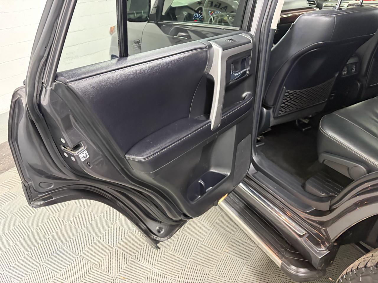 Toyota 4Runner Limited 4WD 2017