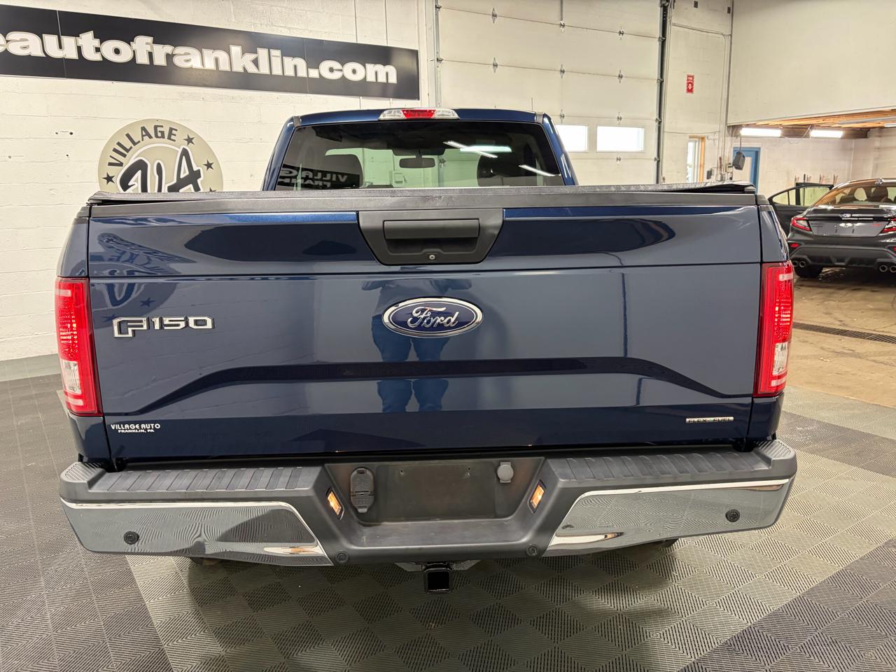 Ford F-150 4WD Reg Cab 126" XLT 2015