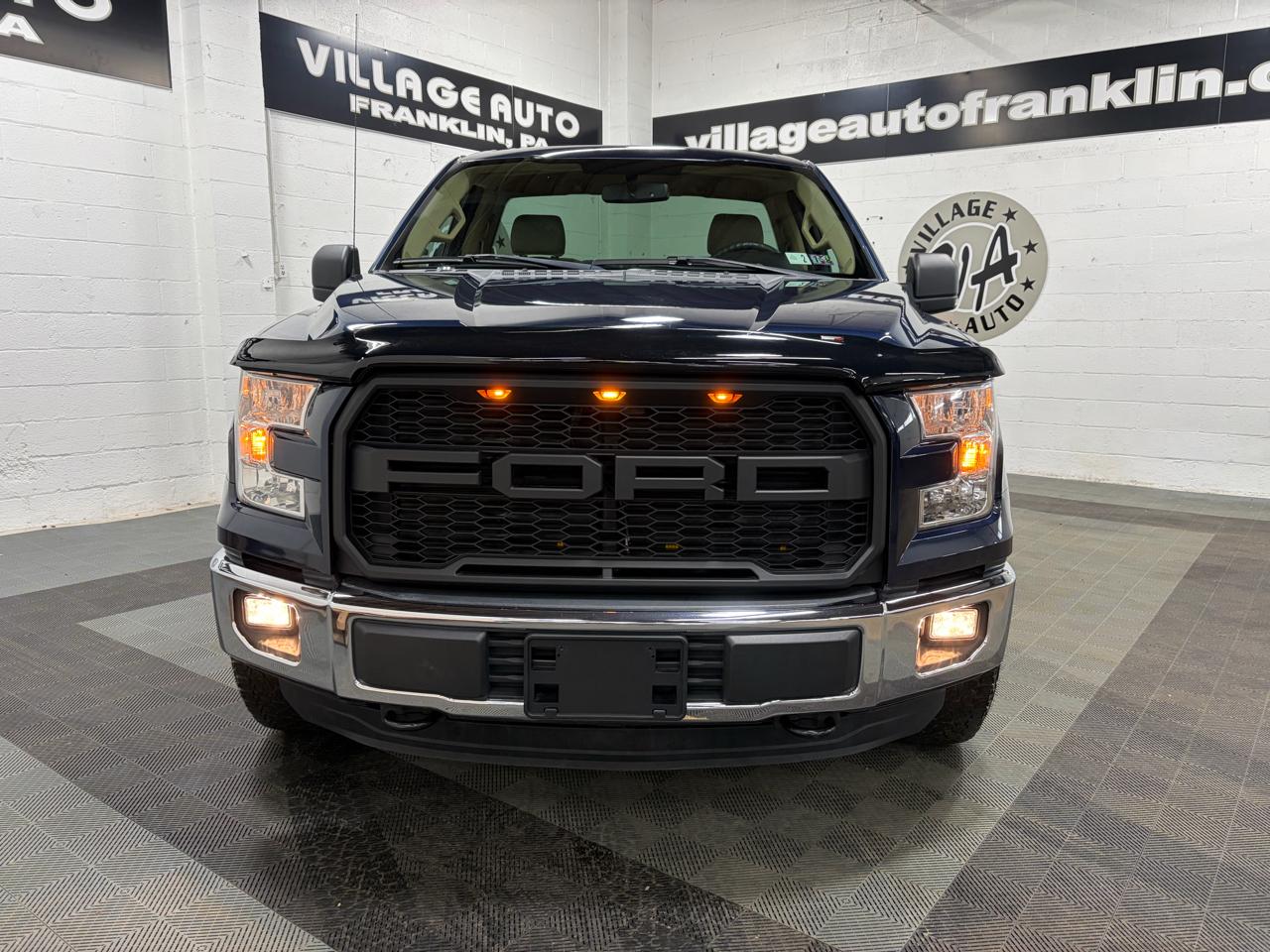 Ford F-150 4WD Reg Cab 126" XLT 2015
