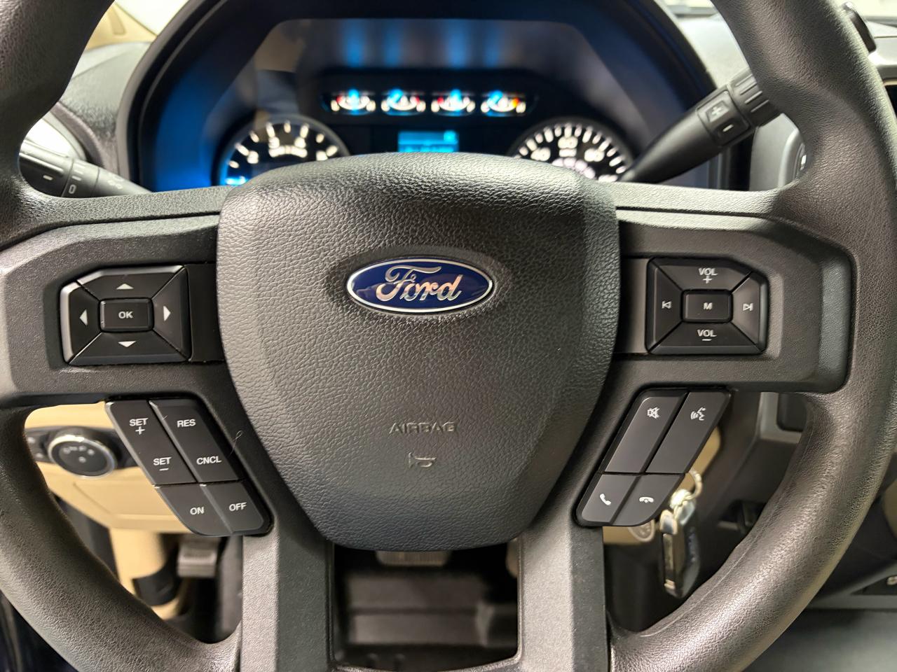 Ford F-150 4WD Reg Cab 126" XLT 2015