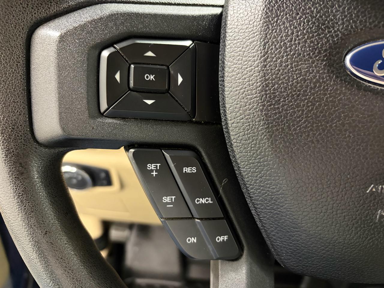 Ford F-150 4WD Reg Cab 126" XLT 2015