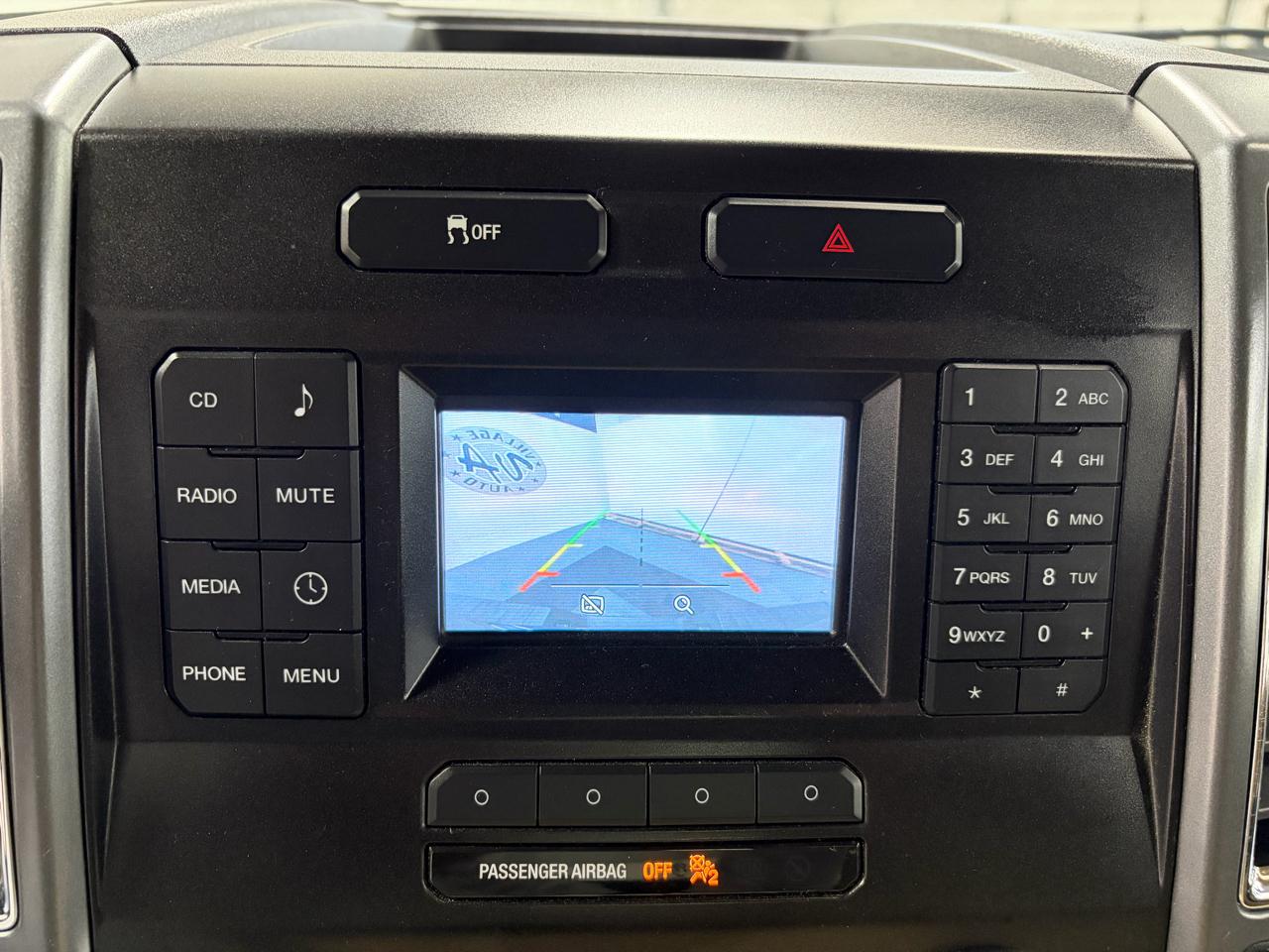 Ford F-150 4WD Reg Cab 126" XLT 2015