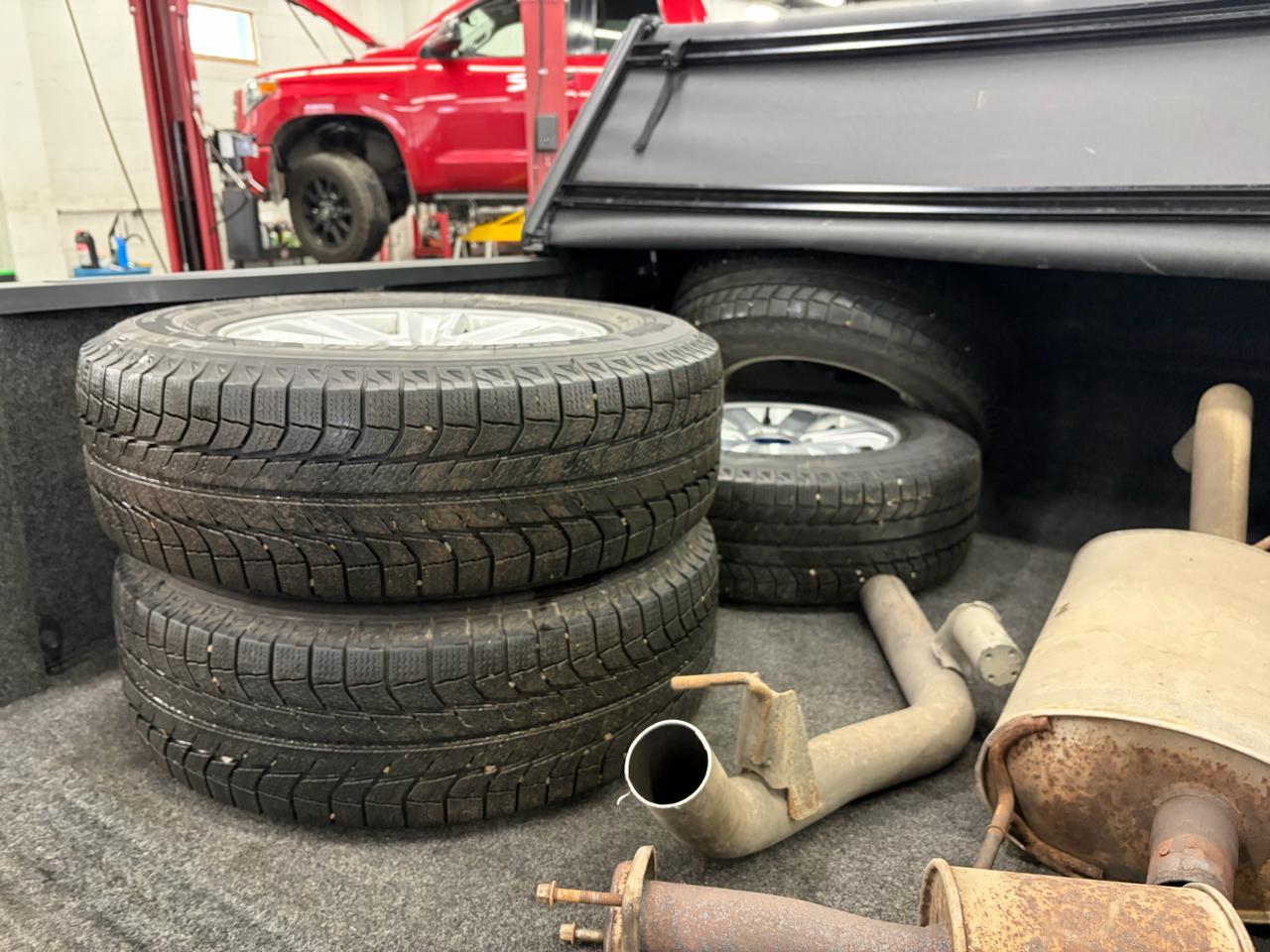 Ford F-150 4WD Reg Cab 126" XLT 2015