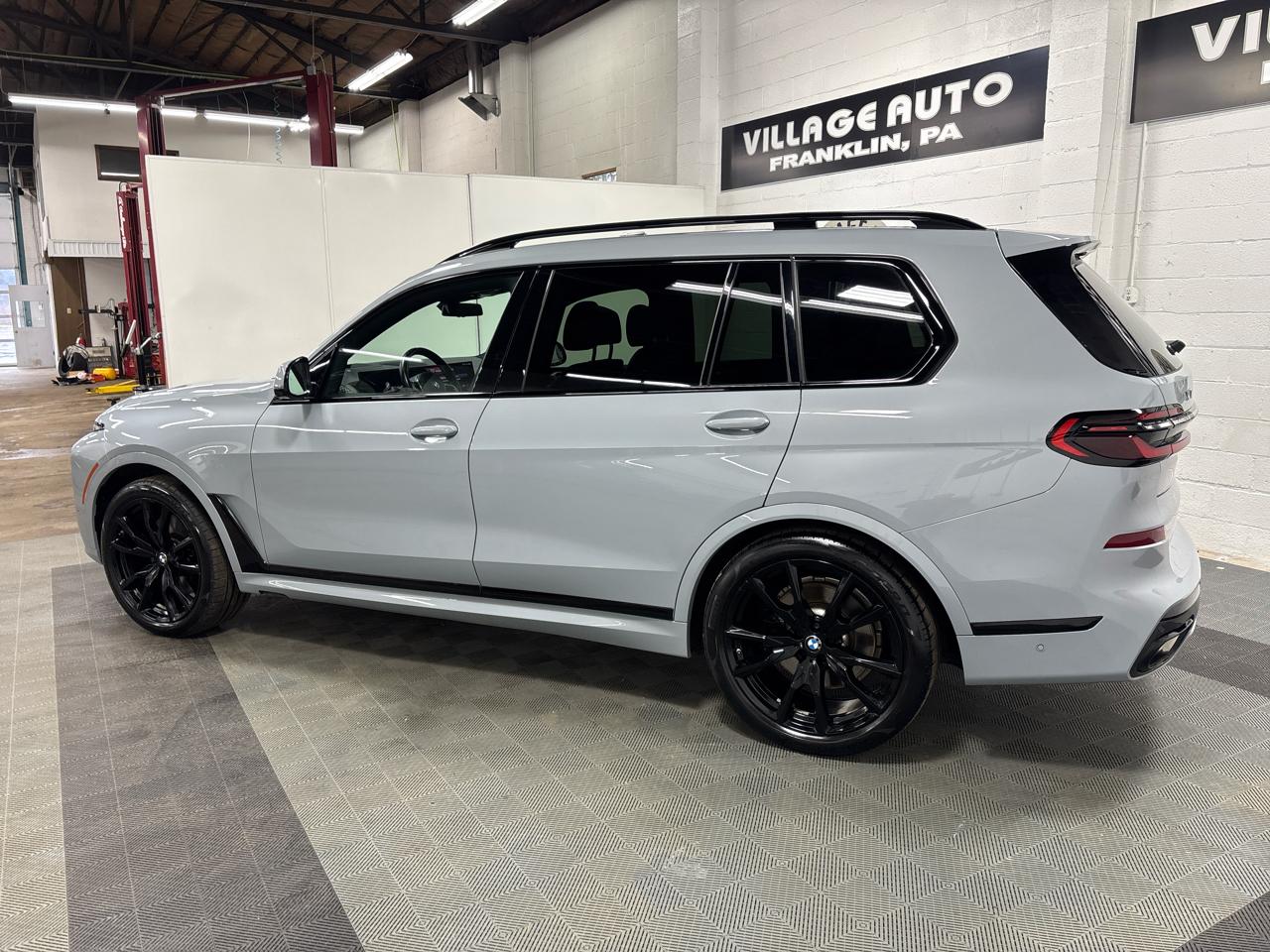 BMW X7 xDrive40i 2023