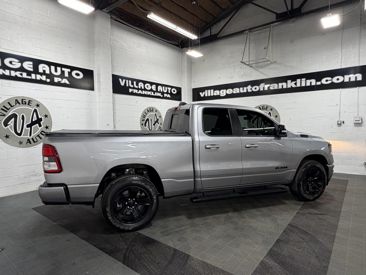 RAM 1500 Big Horn Quad Cab 4WD 2022