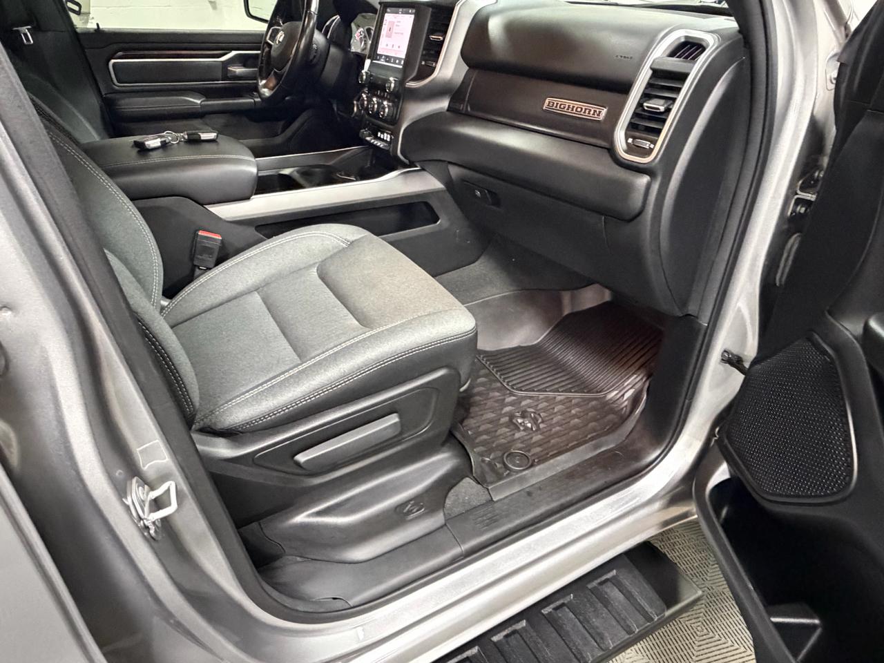 RAM 1500 Big Horn Quad Cab 4WD 2022