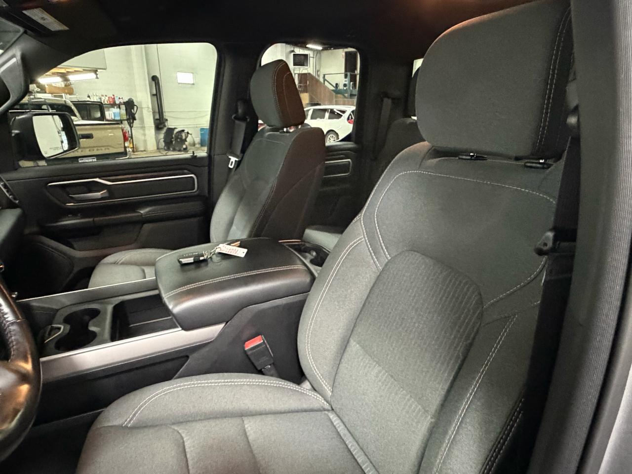 RAM 1500 Big Horn Quad Cab 4WD 2022