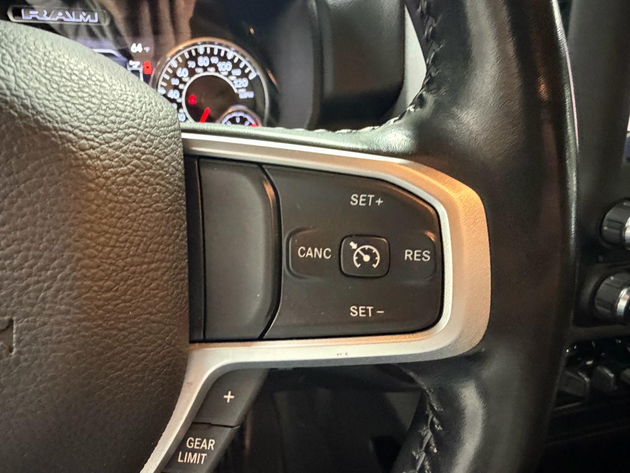 RAM 1500 Big Horn Quad Cab 4WD 2022