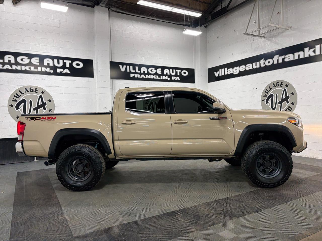 Toyota Tacoma TRD Off Road Double Cab 5' Bed V6 4x4 AT (Natl) 2016