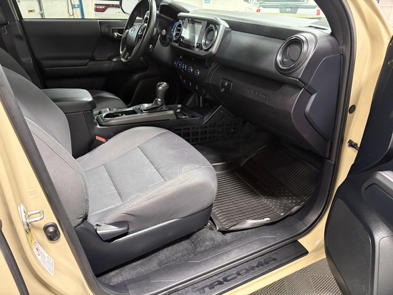 Toyota Tacoma TRD Off Road Double Cab 5' Bed V6 4x4 AT (Natl) 2016