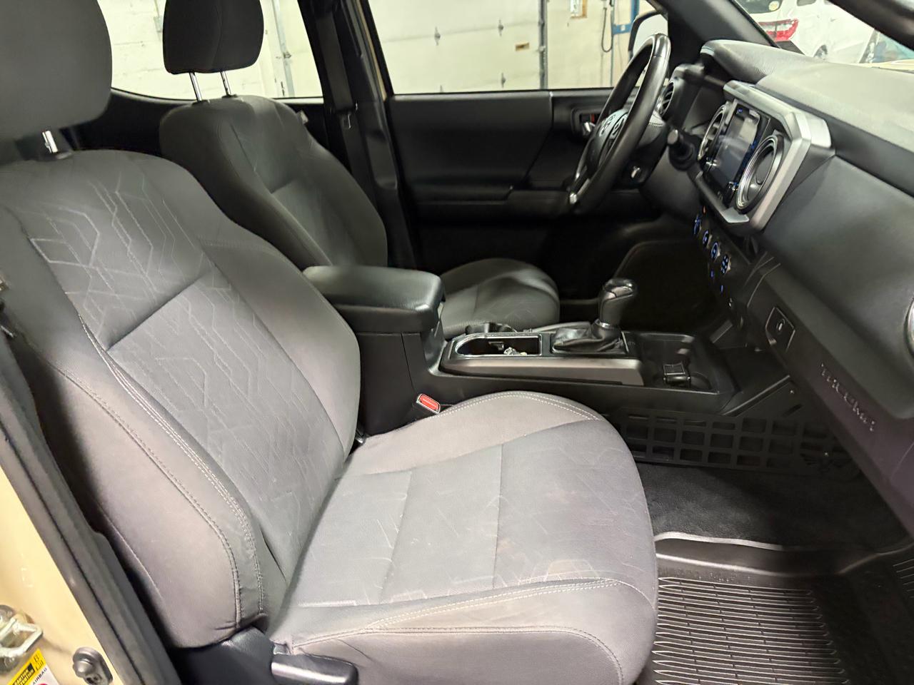 Toyota Tacoma TRD Off Road Double Cab 5' Bed V6 4x4 AT (Natl) 2016