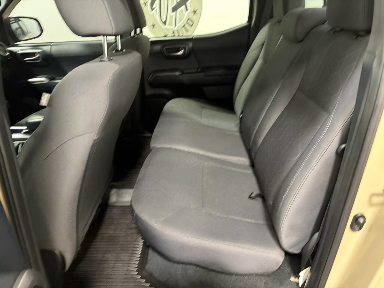 Toyota Tacoma TRD Off Road Double Cab 5' Bed V6 4x4 AT (Natl) 2016