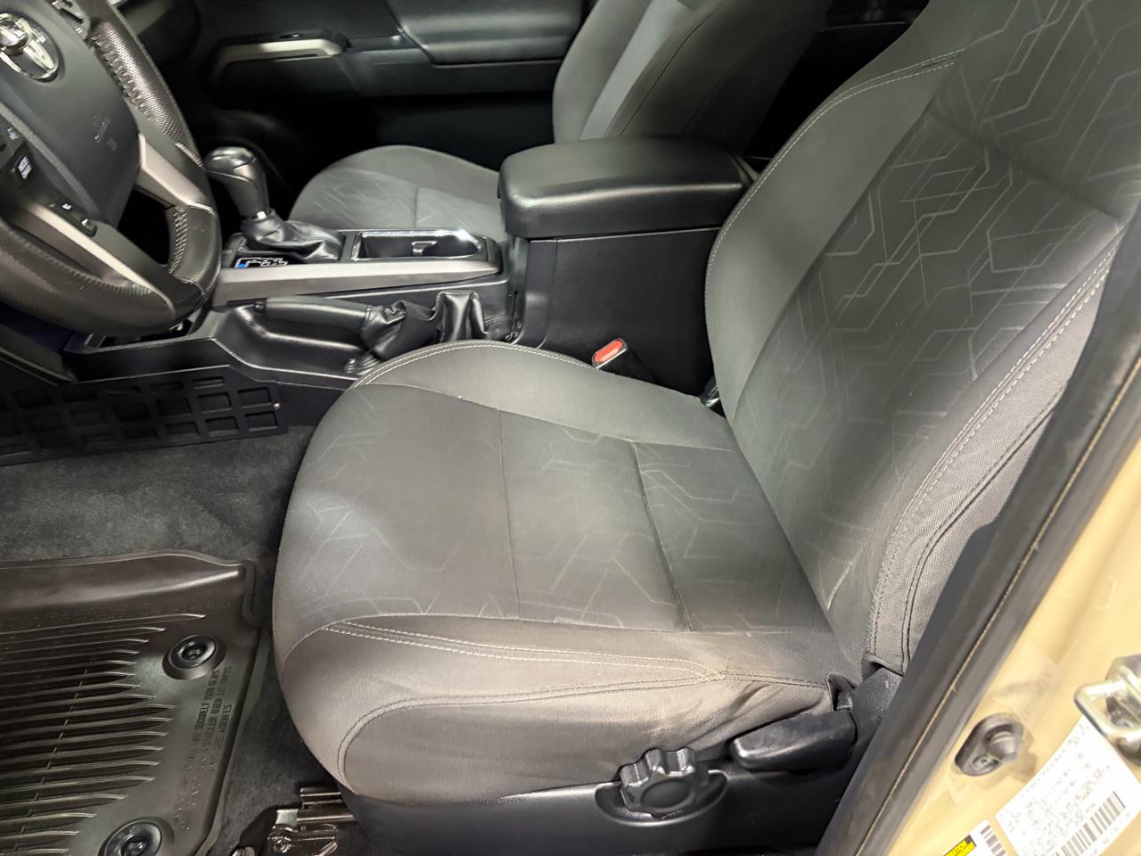 Toyota Tacoma TRD Off Road Double Cab 5' Bed V6 4x4 AT (Natl) 2016