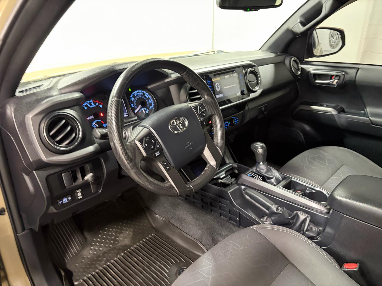Toyota Tacoma TRD Off Road Double Cab 5' Bed V6 4x4 AT (Natl) 2016
