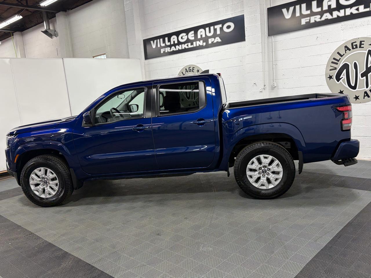 Nissan Frontier Crew Cab 4x4 SV 2022