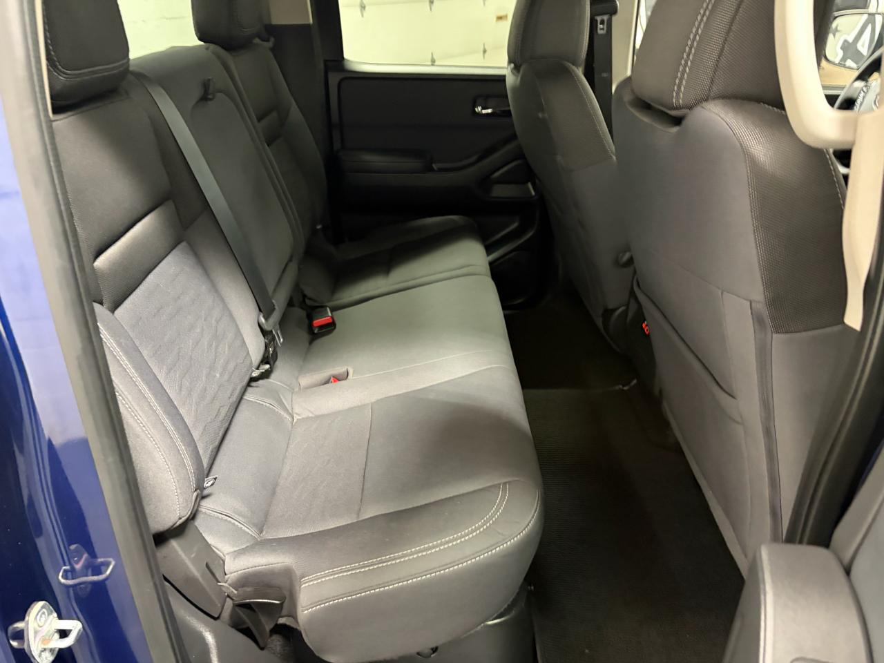 Nissan Frontier Crew Cab 4x4 SV 2022