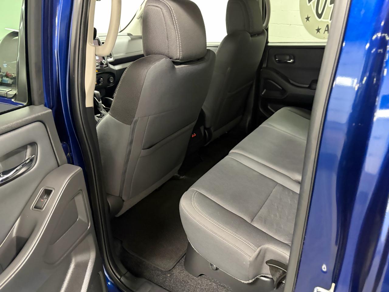 Nissan Frontier Crew Cab 4x4 SV 2022