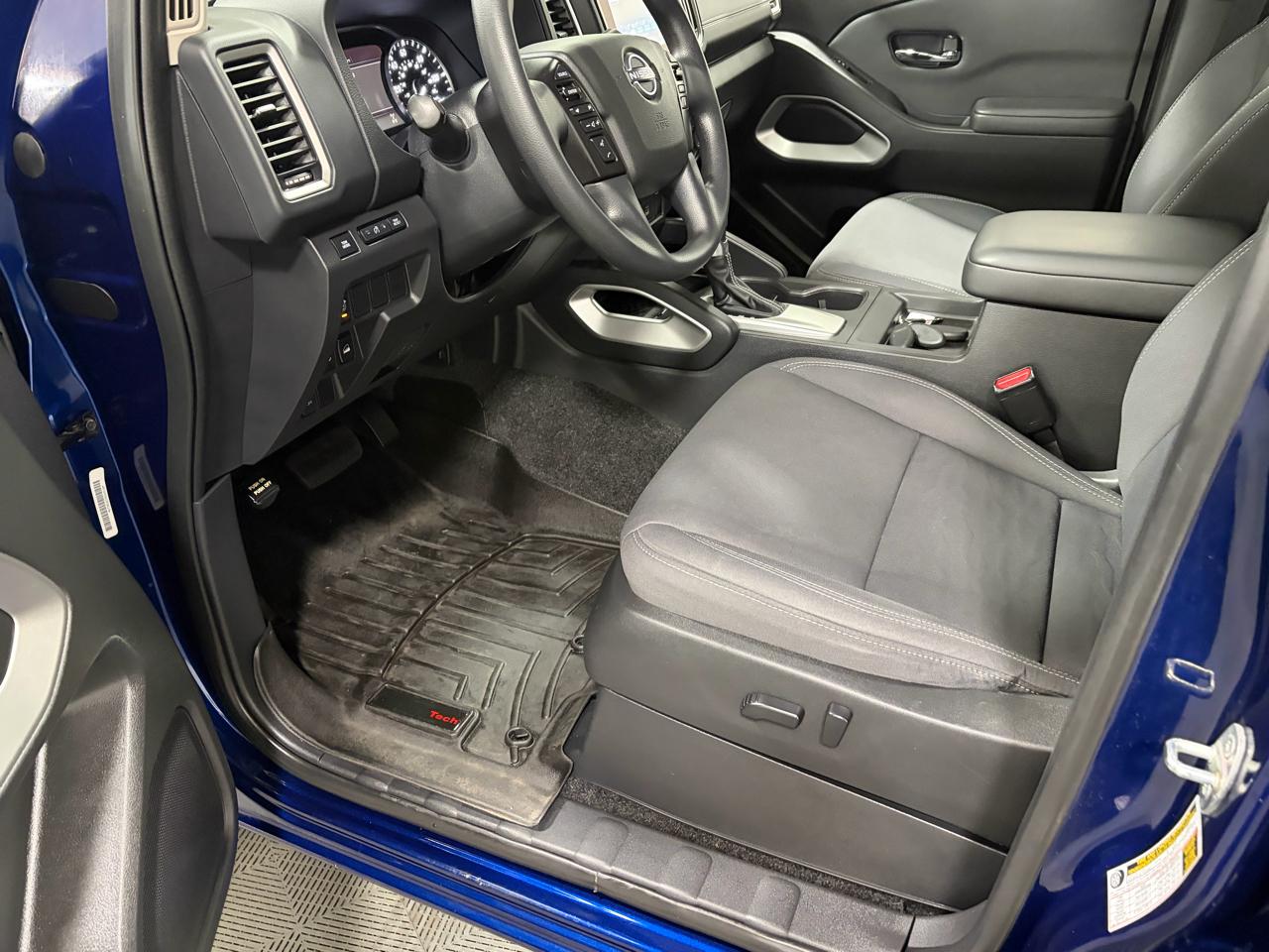 Nissan Frontier Crew Cab 4x4 SV 2022