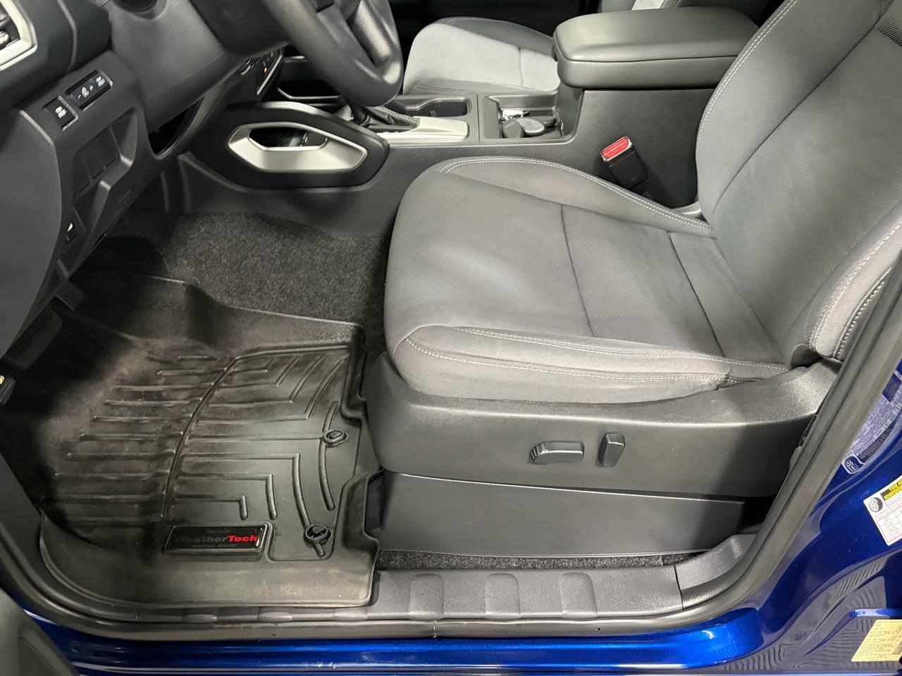 Nissan Frontier Crew Cab 4x4 SV 2022