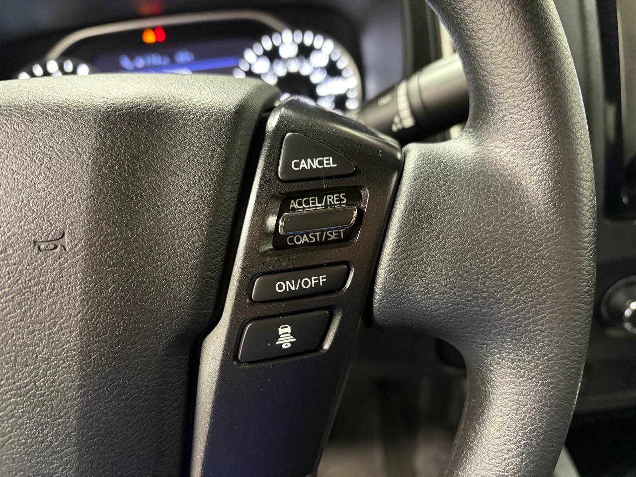 Nissan Frontier Crew Cab 4x4 SV 2022