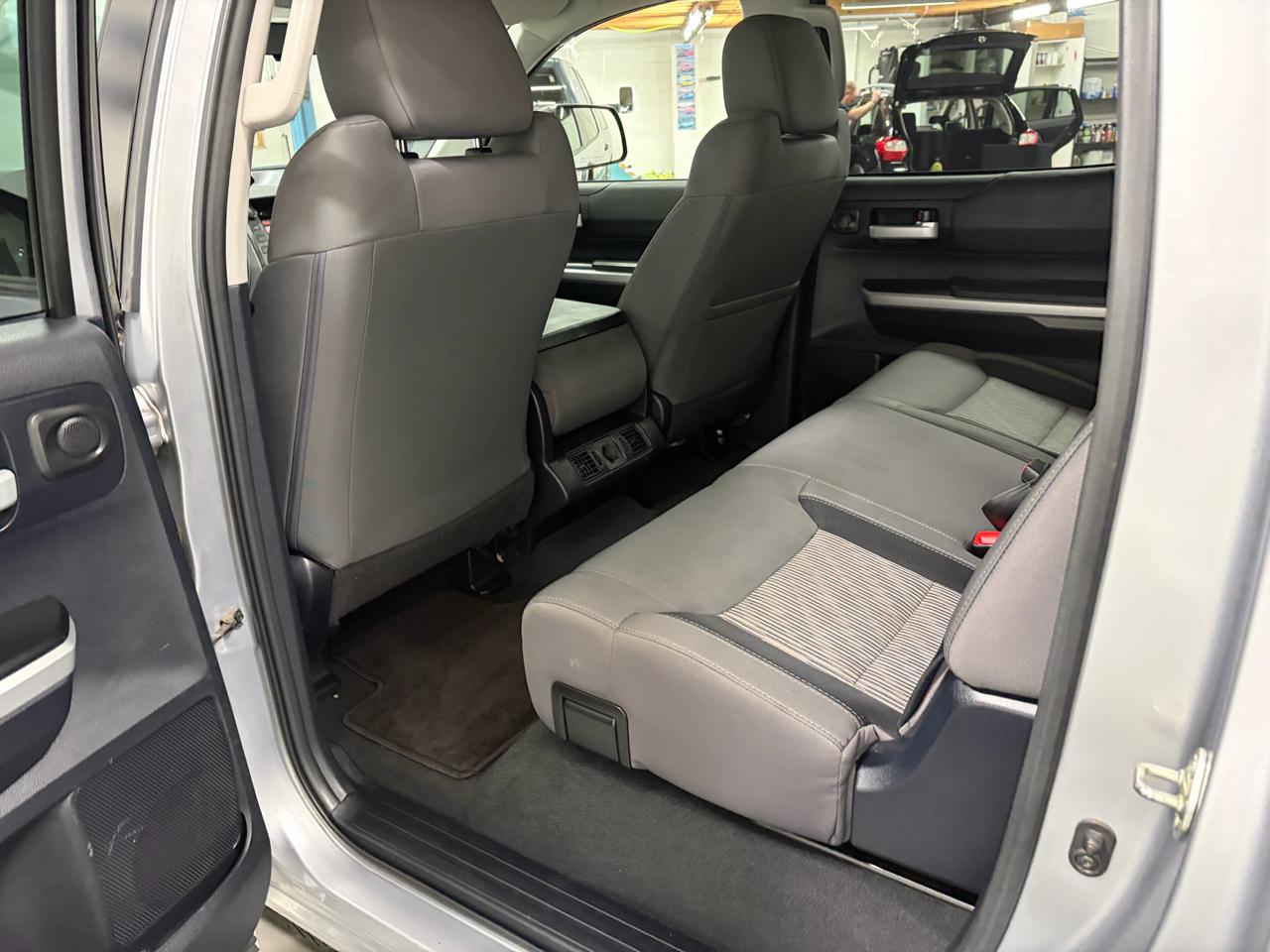 Toyota Tundra SR5 5.7L V8 CrewMax 4WD 2014