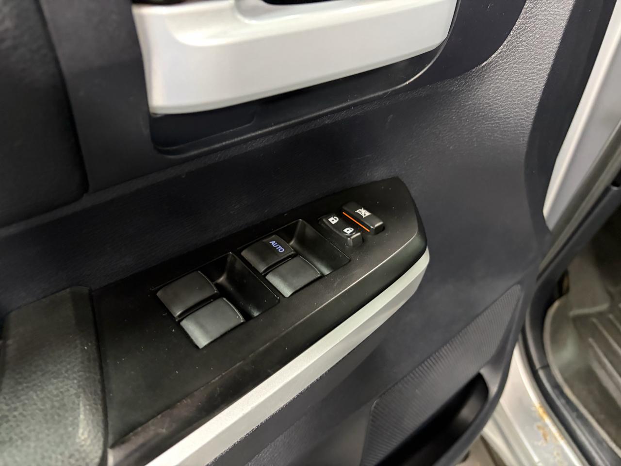 Toyota Tundra SR5 5.7L V8 CrewMax 4WD 2014