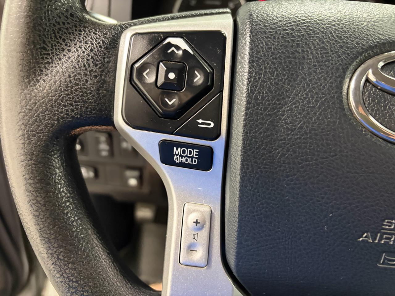 Toyota Tundra SR5 5.7L V8 CrewMax 4WD 2014