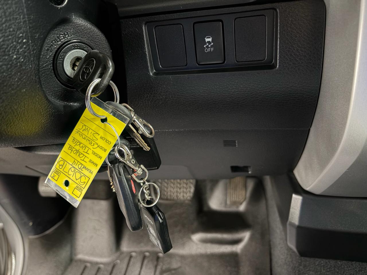 Toyota Tundra SR5 5.7L V8 CrewMax 4WD 2014