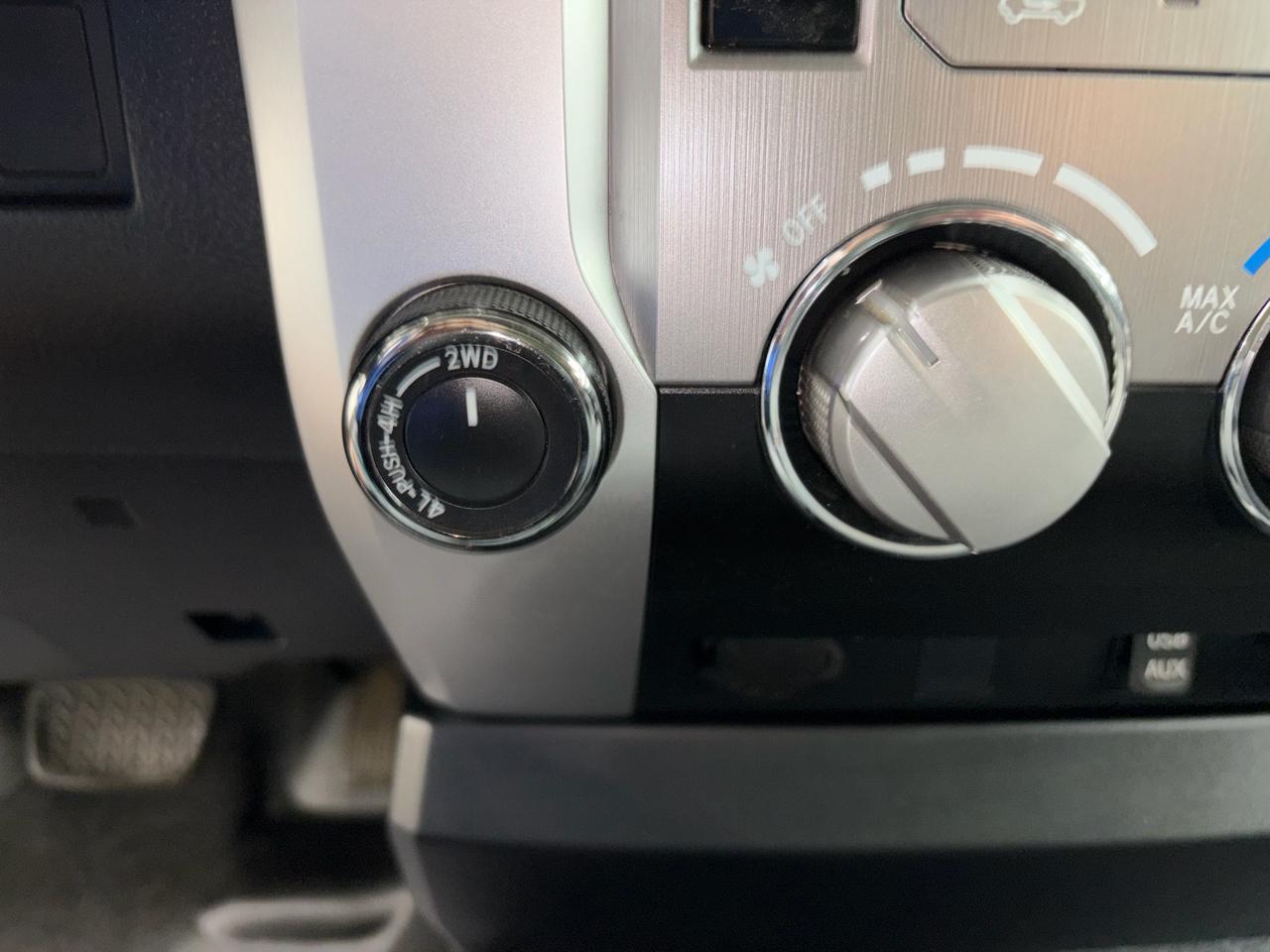 Toyota Tundra SR5 5.7L V8 CrewMax 4WD 2014