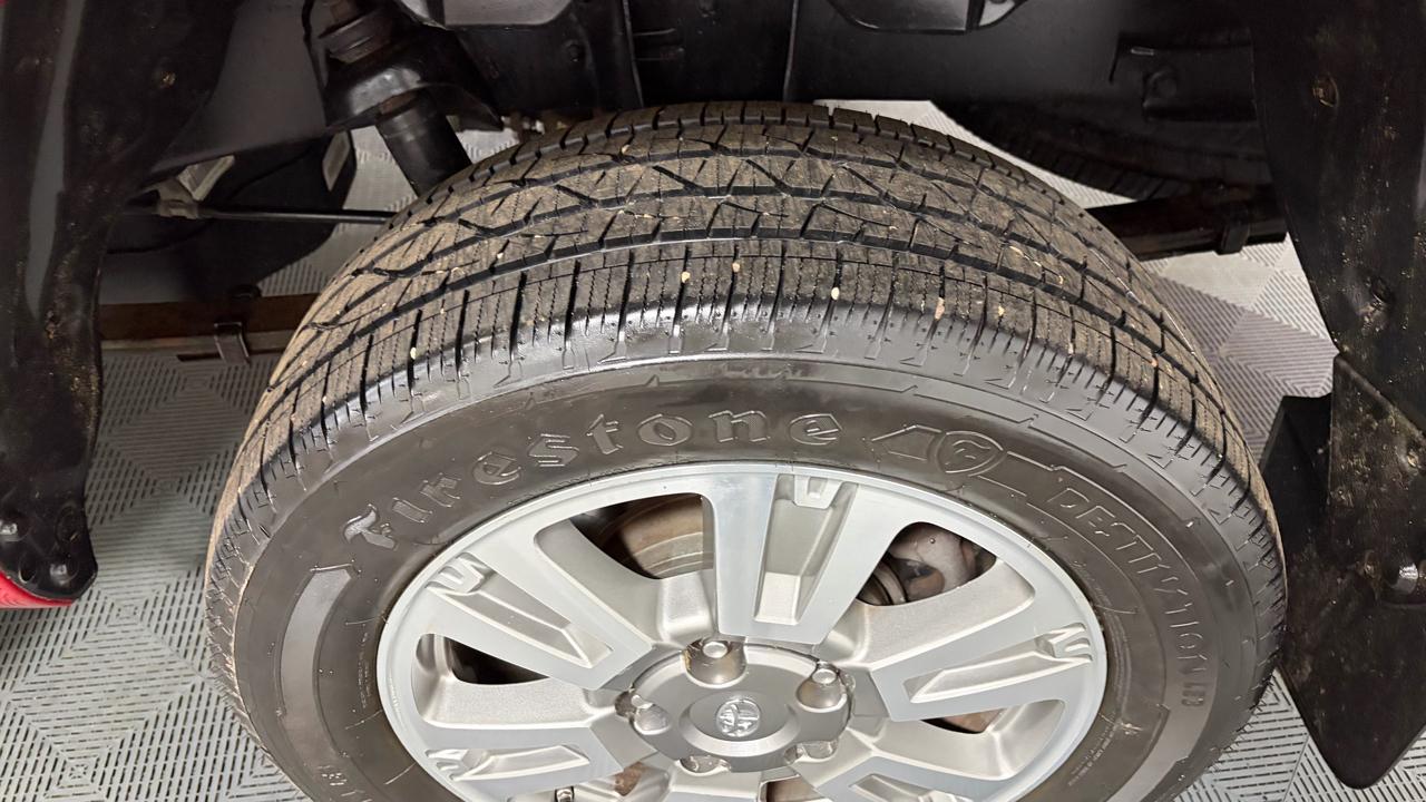 Toyota Tundra Platinum CrewMax 5.7L FFV 4WD 2014