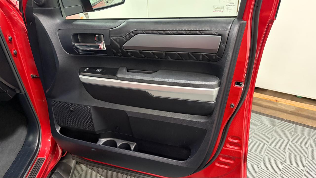 Toyota Tundra Platinum CrewMax 5.7L FFV 4WD 2014