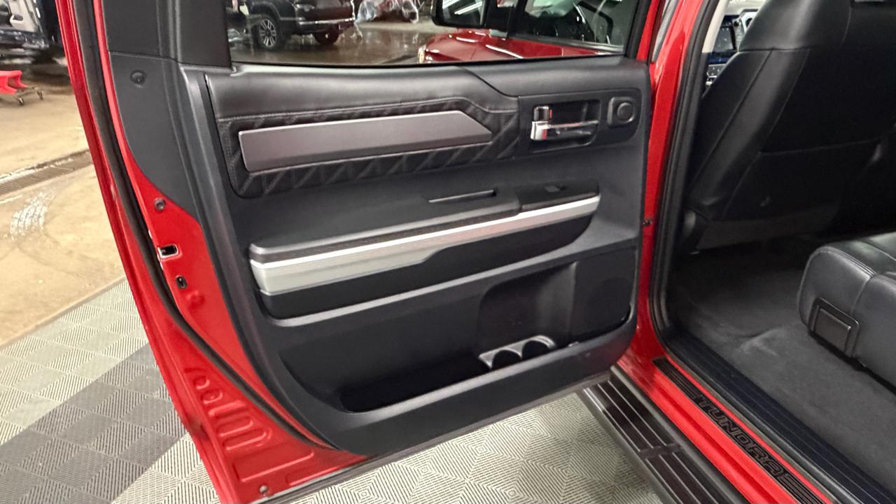 Toyota Tundra Platinum CrewMax 5.7L FFV 4WD 2014