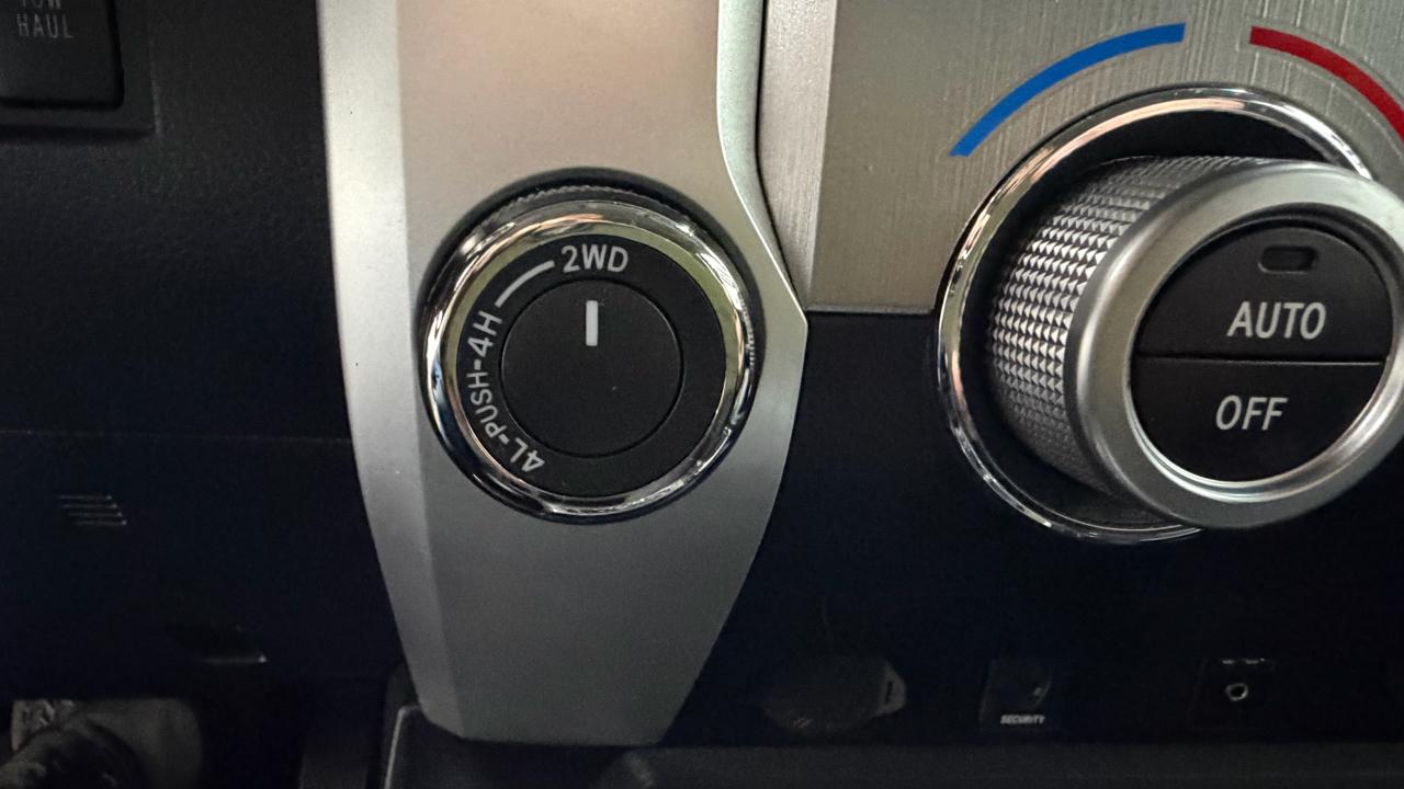 Toyota Tundra Platinum CrewMax 5.7L FFV 4WD 2014