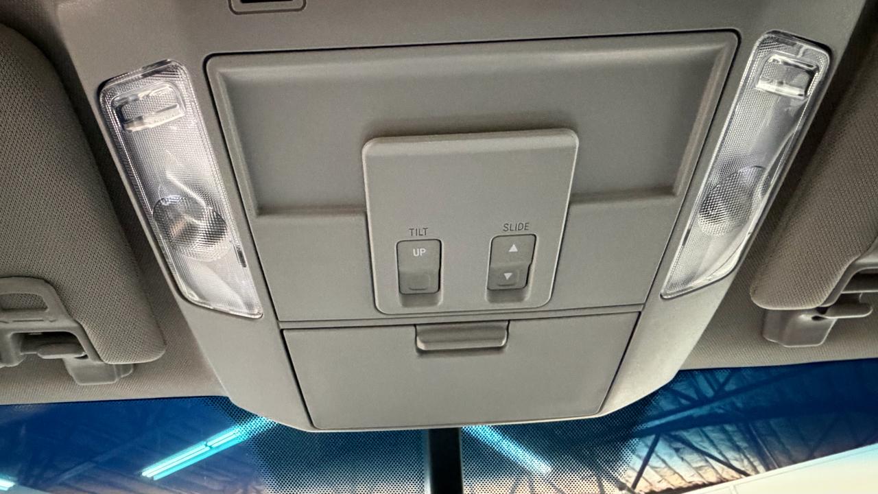 Toyota Tundra Platinum CrewMax 5.7L FFV 4WD 2014