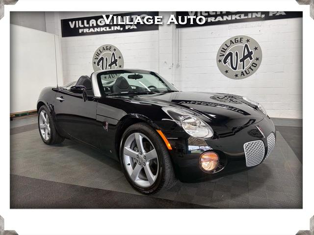 Black 2006 Pontiac Solstice Roadster Convertible Rear-Wheel Drive 5-Speed Manual