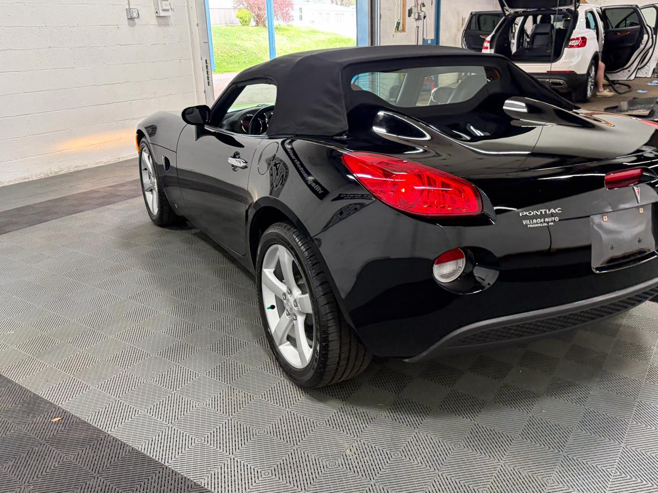 Pontiac Solstice Roadster 2006