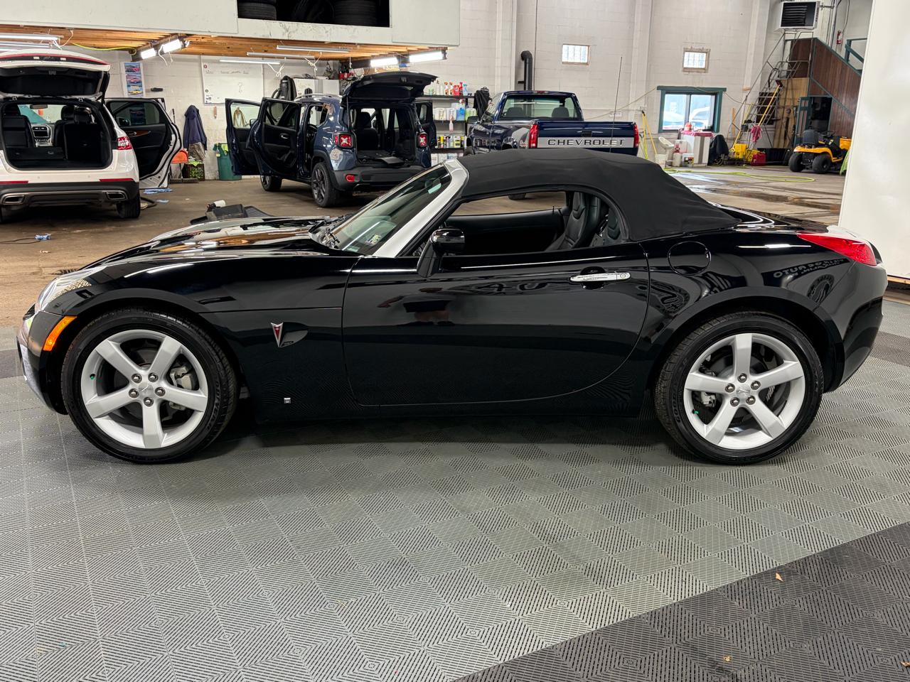 Pontiac Solstice Roadster 2006