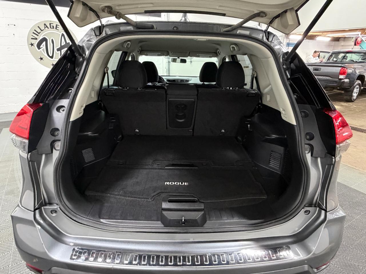 Nissan Rogue AWD SV 2017