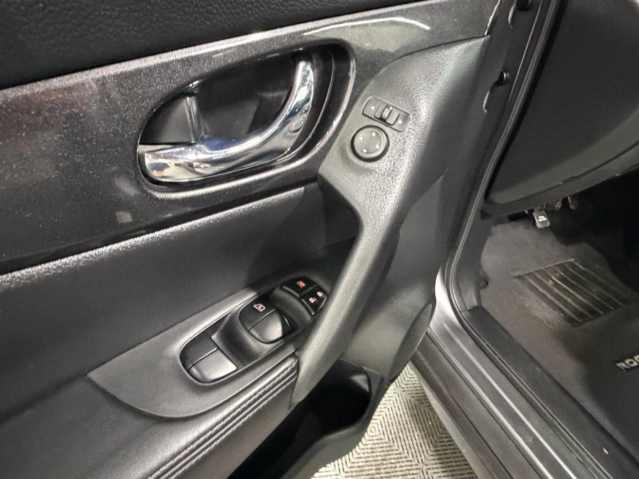 Nissan Rogue AWD SV 2017