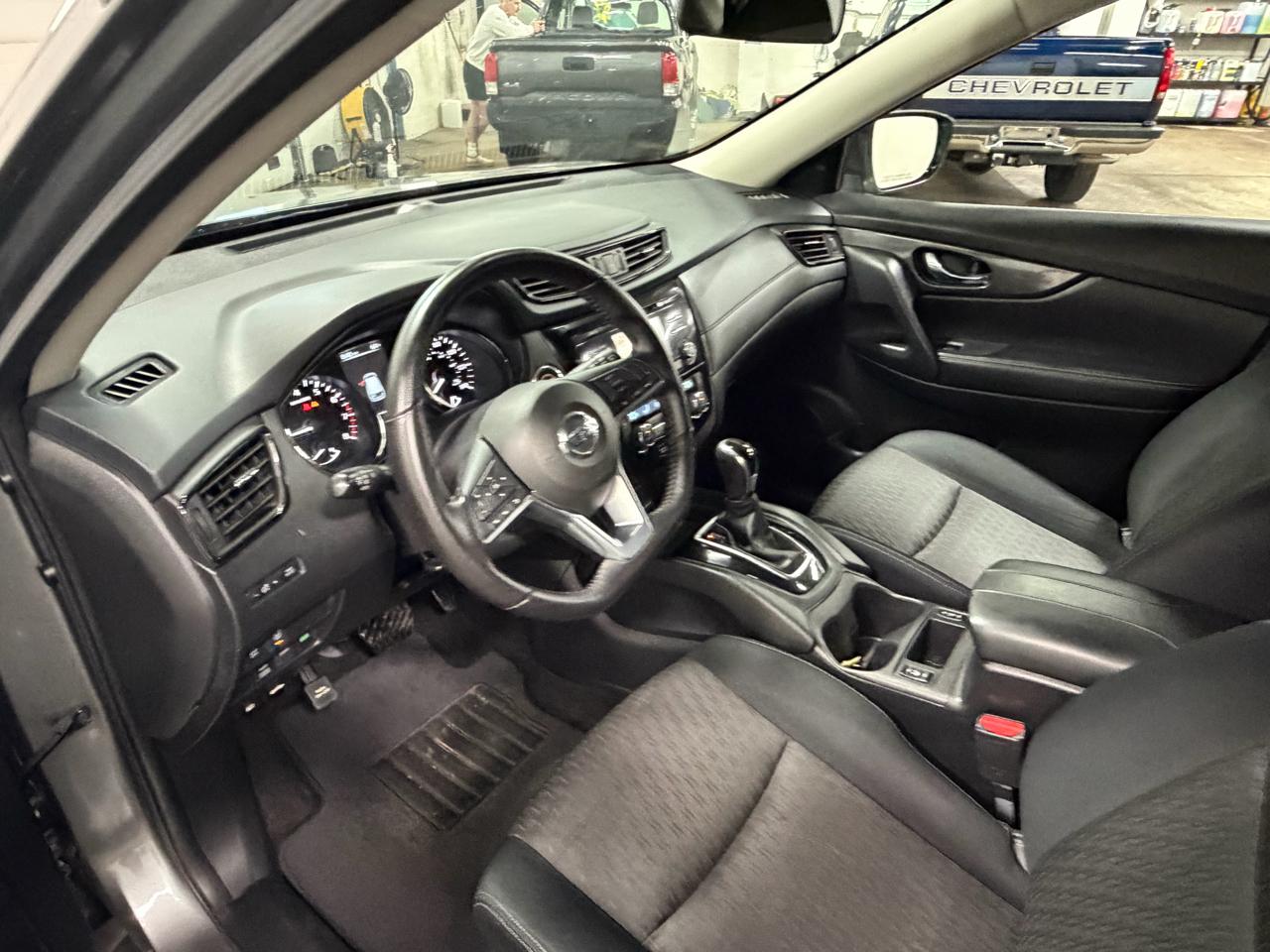 Nissan Rogue AWD SV 2017