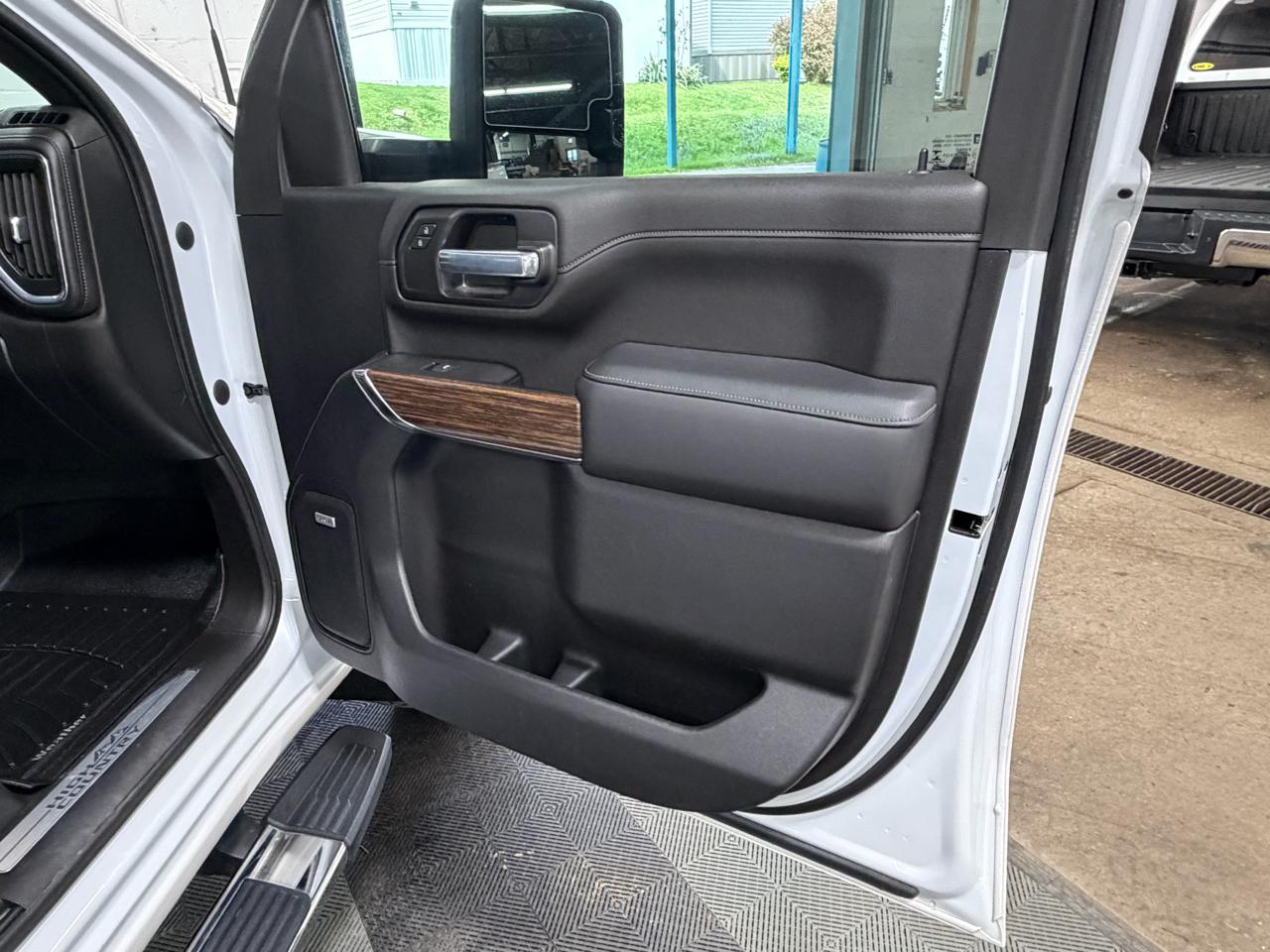 Chevrolet Silverado 3500HD High Country Crew Cab 4WD 2021