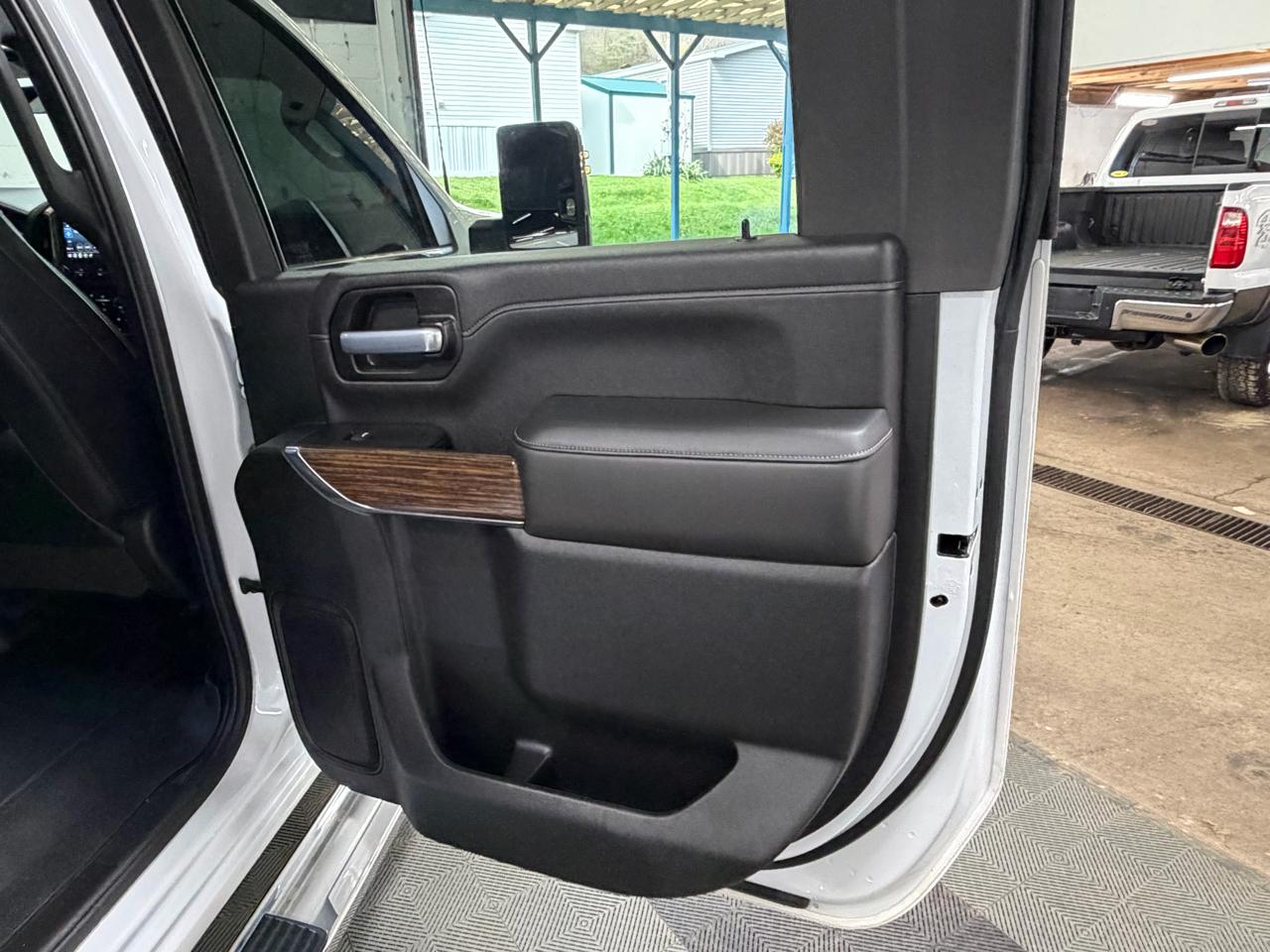 Chevrolet Silverado 3500HD High Country Crew Cab 4WD 2021