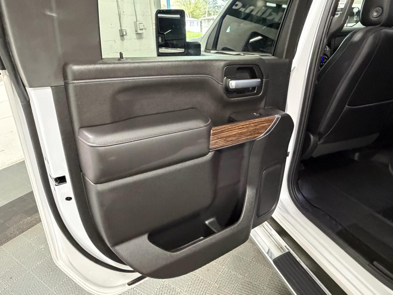 Chevrolet Silverado 3500HD High Country Crew Cab 4WD 2021