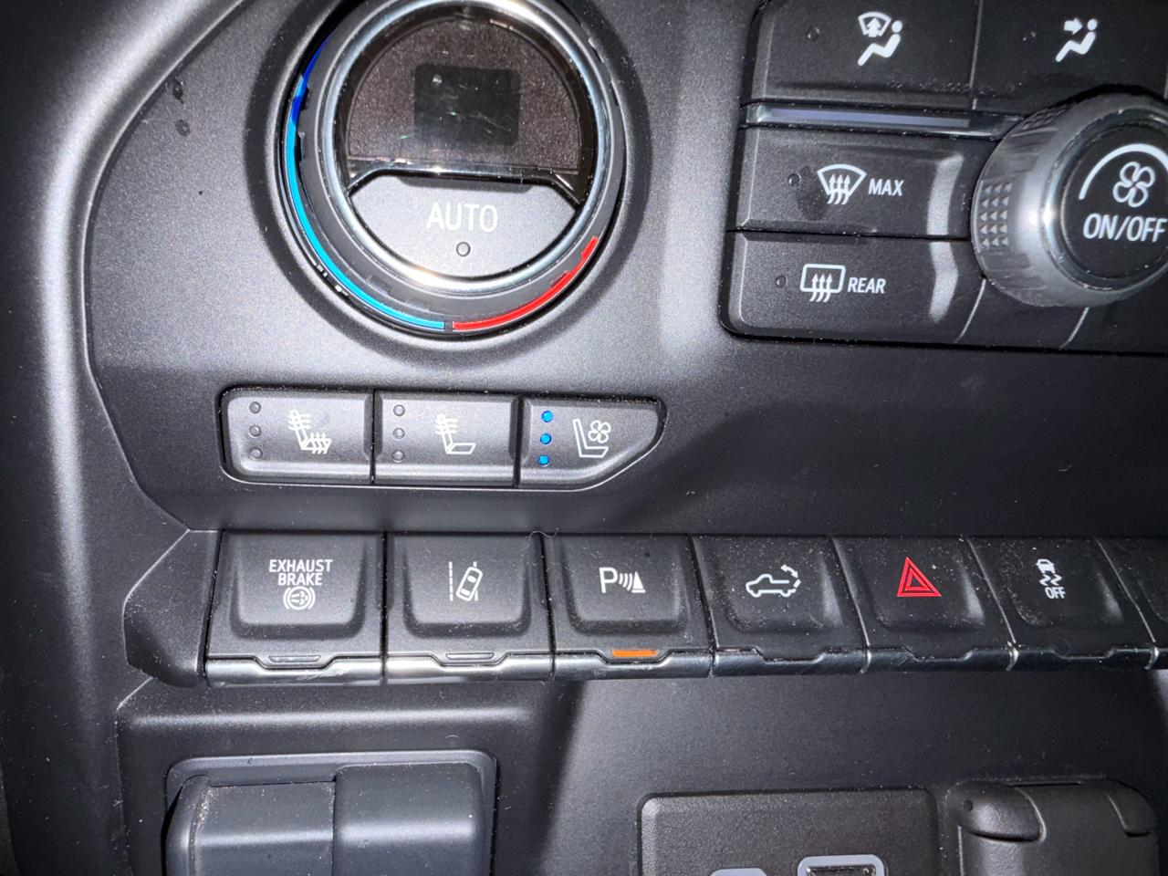 Chevrolet Silverado 3500HD High Country Crew Cab 4WD 2021