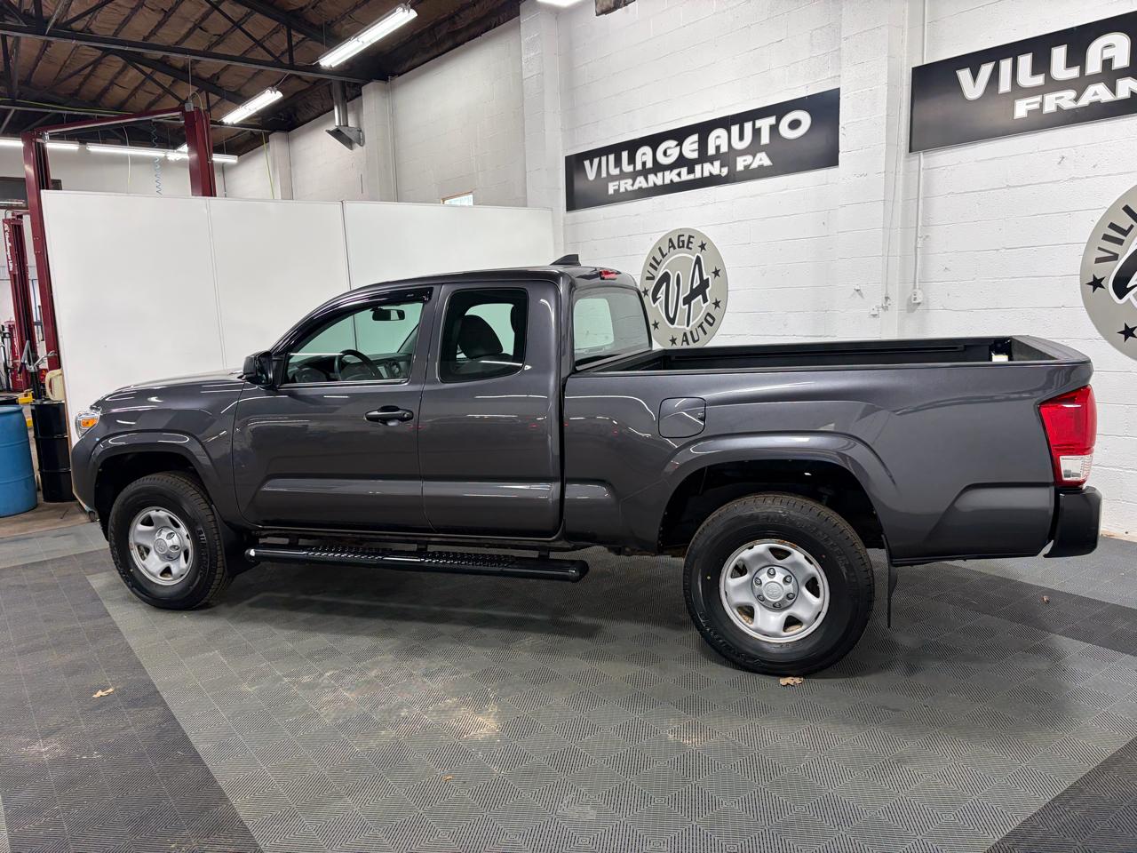 Toyota Tacoma SR Access Cab 4WD at 2017