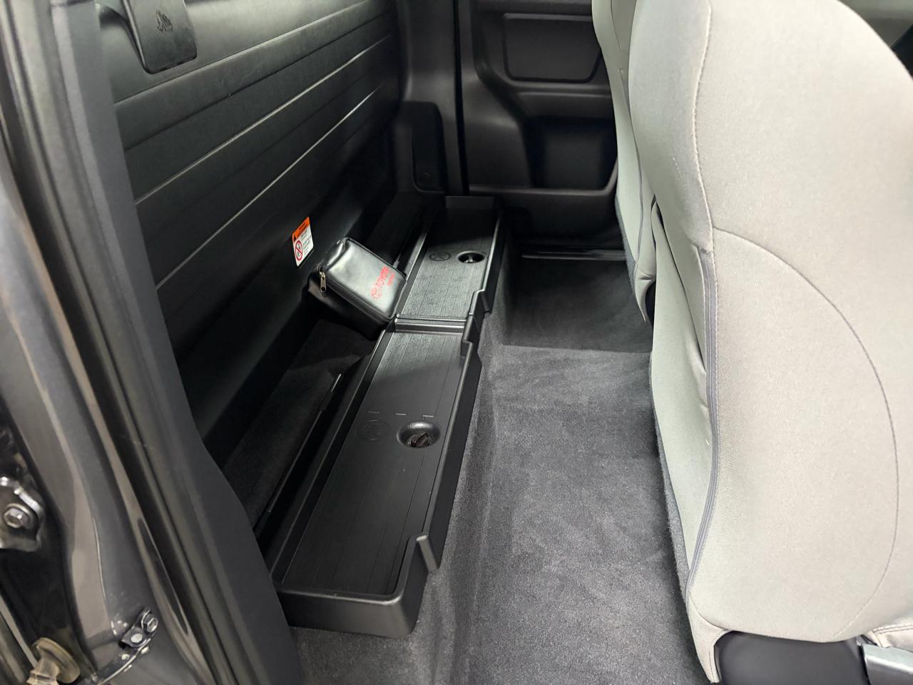 Toyota Tacoma SR Access Cab 4WD at 2017