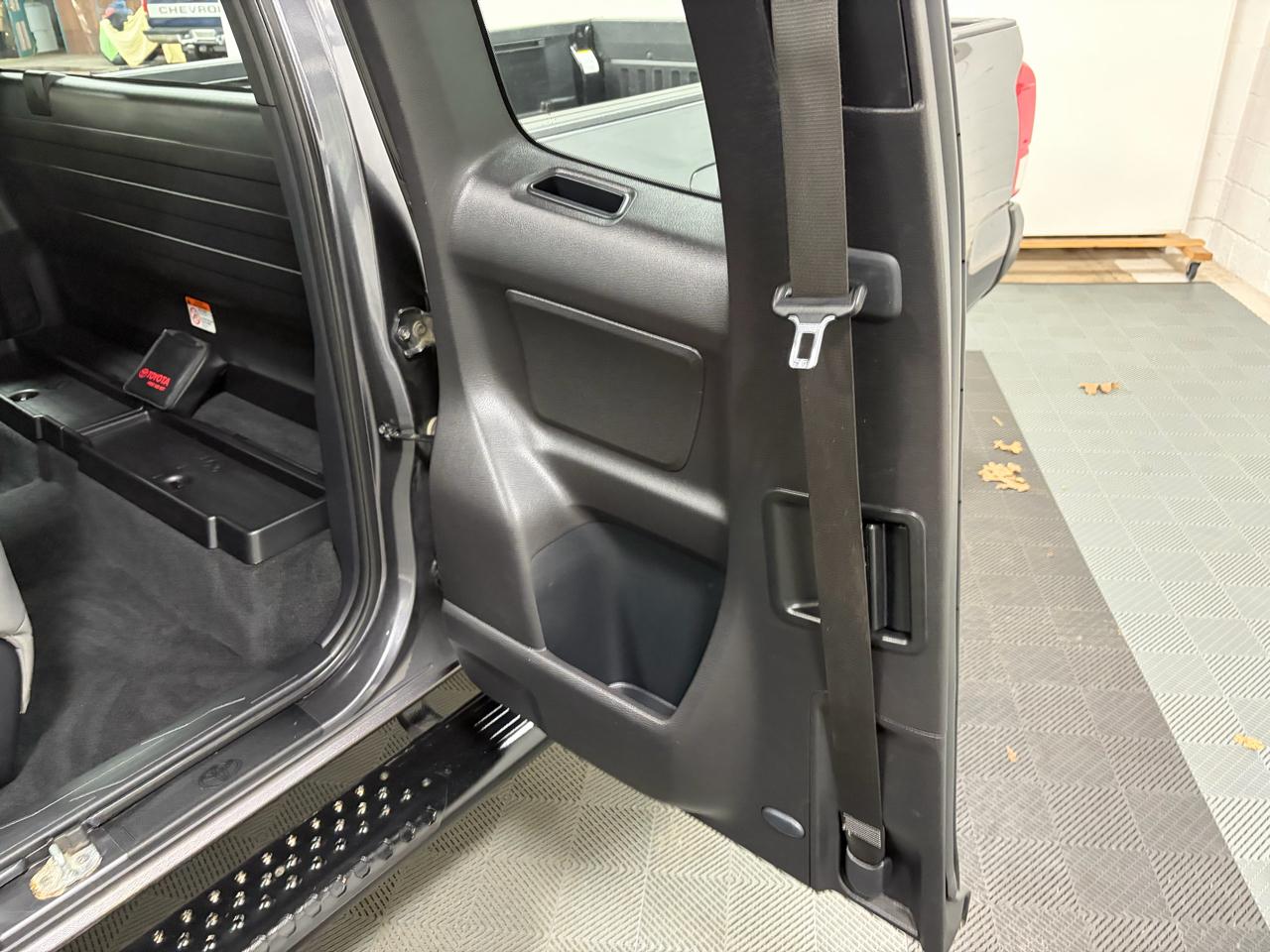 Toyota Tacoma SR Access Cab 4WD at 2017