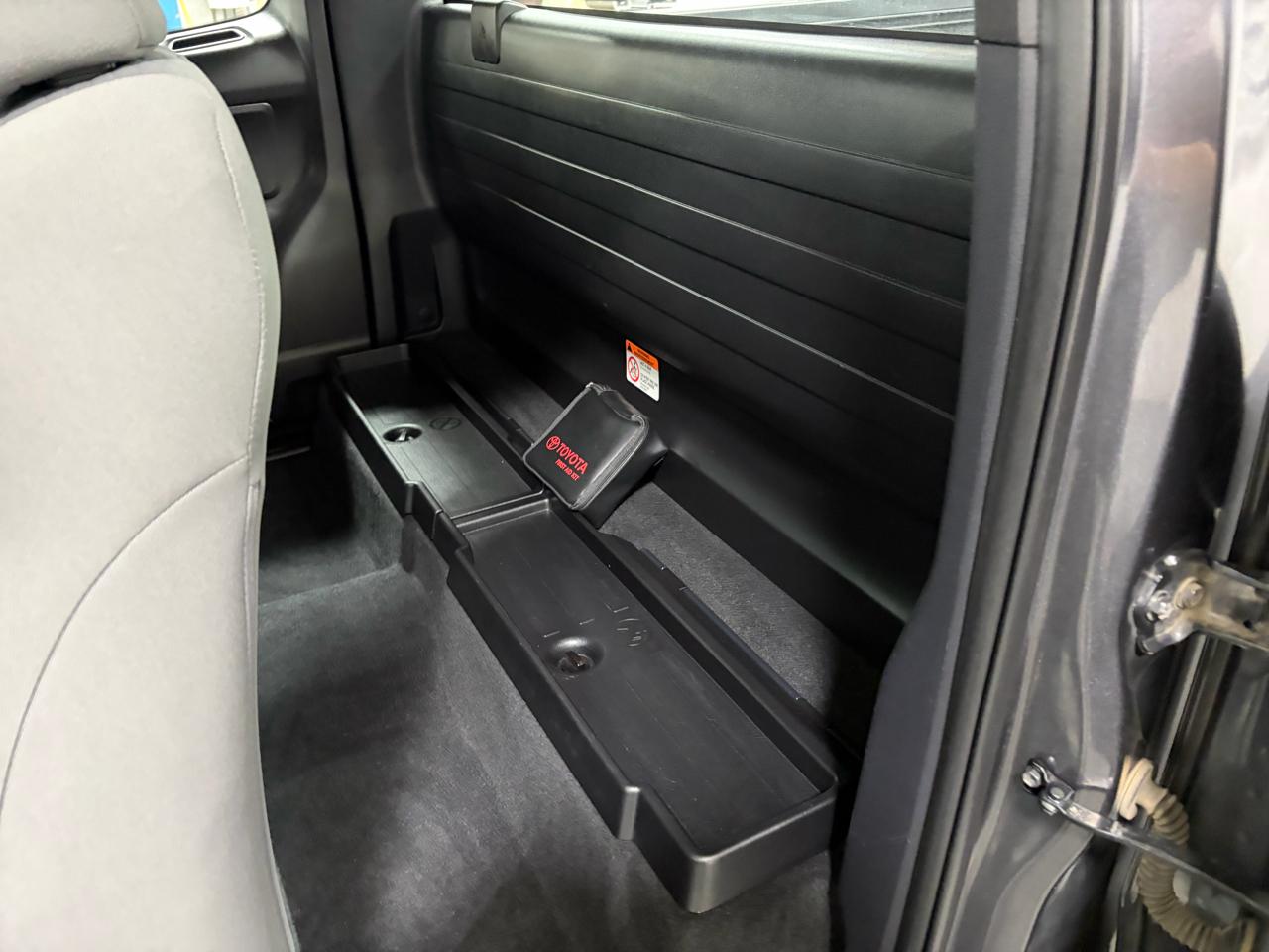 Toyota Tacoma SR Access Cab 4WD at 2017